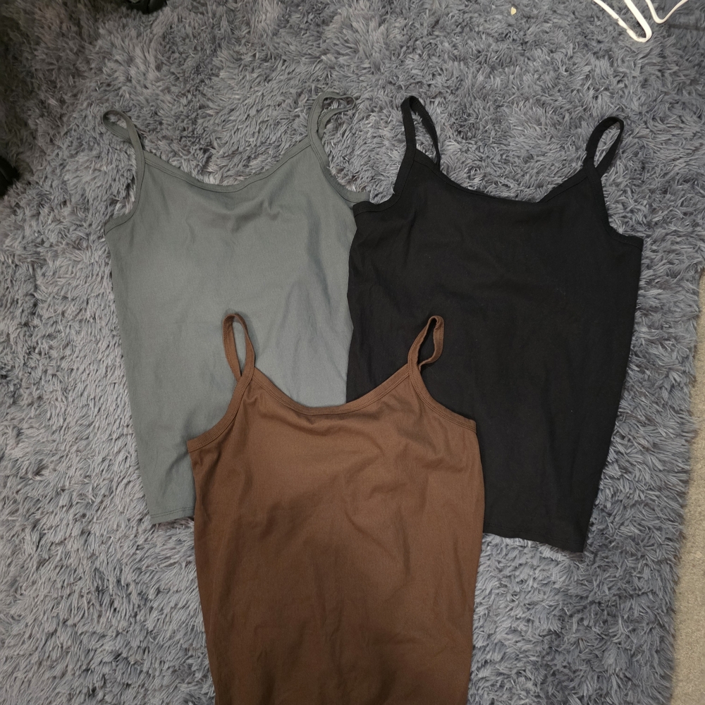 No Boundaries Women's Camisoles in Vibrant Colors - Picture 4 of 6